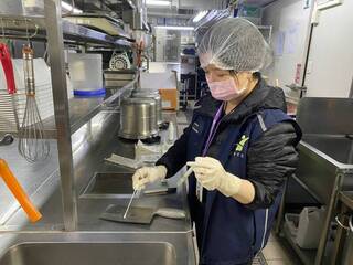 羅東某火鍋店疑食物中毒 宜縣府勒令停業清消