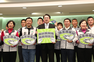 綠：黨公職服務處轉為民主連署站  代收罷免連署書