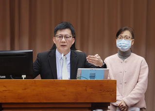 藍委駁斥沒砍教育部留學獎學金 郭昱晴：不要罵錯人