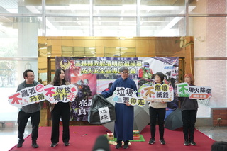 張麗善籲掃墓謹守4不1要  降低火警與空污