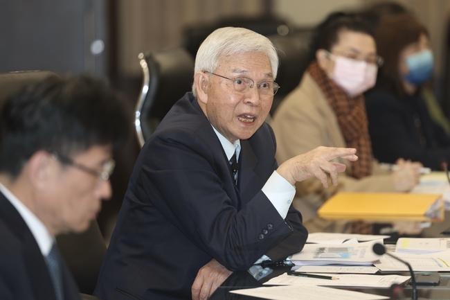 楊金龍：房市正軟著陸 但不動產貸款集中度37%仍太高 | 華視新聞