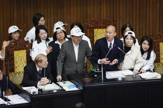 立院空轉 反廢死反戒嚴公投逕付二讀朝野下週再戰