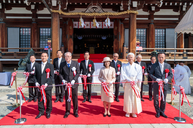 台日友好 嘉縣府贈防府天滿宮阿里山檜木賽錢箱 | 華視新聞