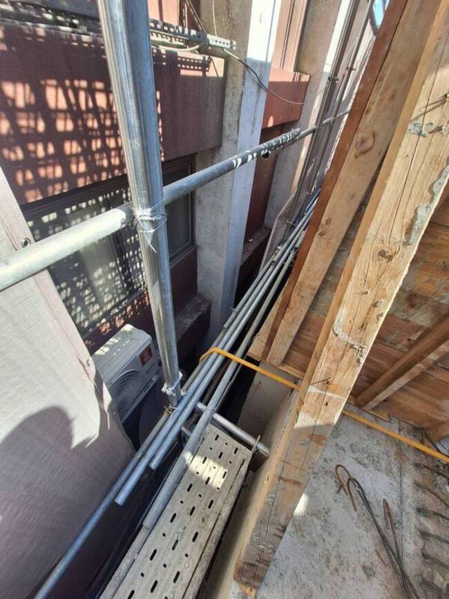 工人施工架開口墜落至冷氣機 北市勒令停工 | 華視新聞