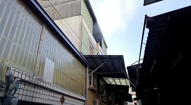 台南永康區民宅火警 男子雙手2度燒燙傷送醫 | 華視新聞