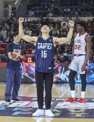 PLG唐嘉鴻後空翻開球  目標4月體操世界盃金牌