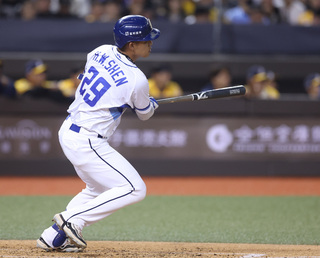 申皓瑋熱身賽打擊率破4成狀態佳 鋒總讚：慢慢長大