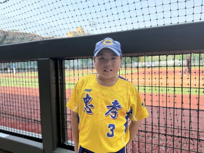 陳泊瑞偶像是陳仕朋  謝國城盃少棒開轟台中搶勝 | 華視新聞