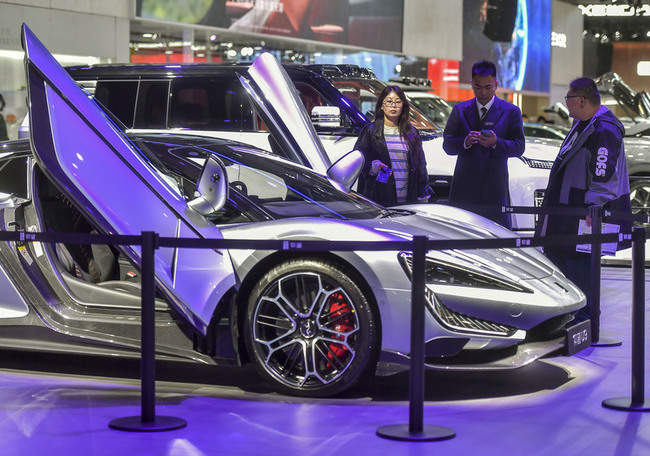 比亞迪2024年營收突破3.5兆 銷售額首度超越特斯拉 | 華視新聞