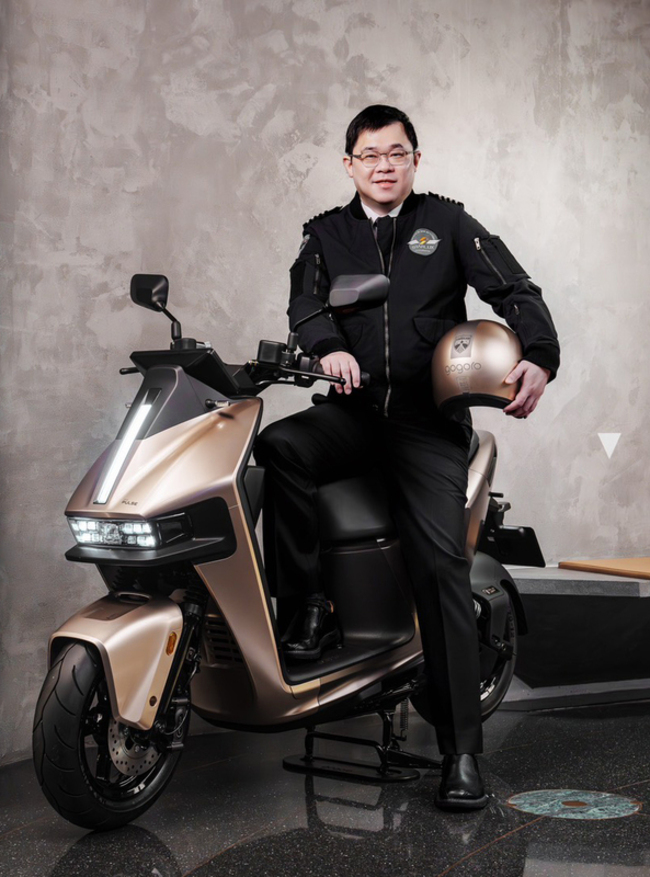 星宇航空聯名電動機車  儀表模擬機艙視覺與聽覺 | 華視新聞