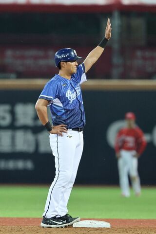 林哲瑄揮棒變快熱身賽敲超前安 盼攻擊貢獻力量