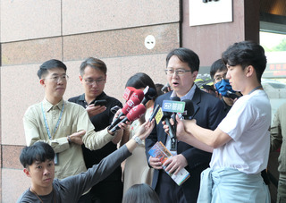 中國設新舉報專欄  綠委：台灣人不是被嚇大的