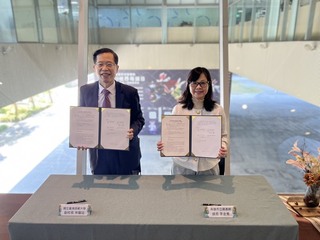 高市圖、台師大簽MOU  推AI適性閱讀系統