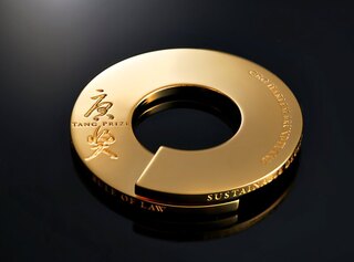 金價上漲帶動唐獎獎章身價 材料現值逾75萬元