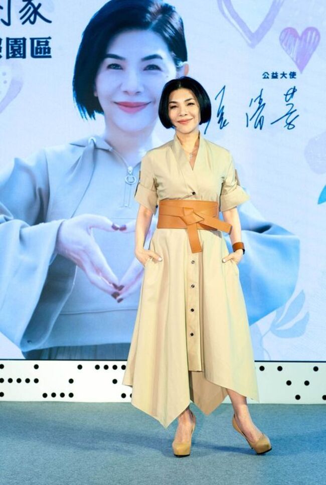 張清芳公益義演鼓勵醫護 笑稱邀請江蕙交情沒問題 | 華視新聞