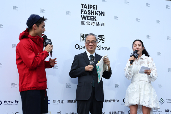 台北時裝週AW25 李遠拿鳳梨袋倡永續 | 華視新聞