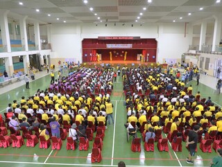 救國團捐運動鞋 嘉縣義竹鄉國中小學童每人1雙