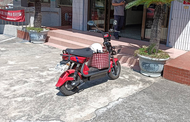 微型電動二輪車掛牌 彰化近4個月取締403件違規 | 華視新聞