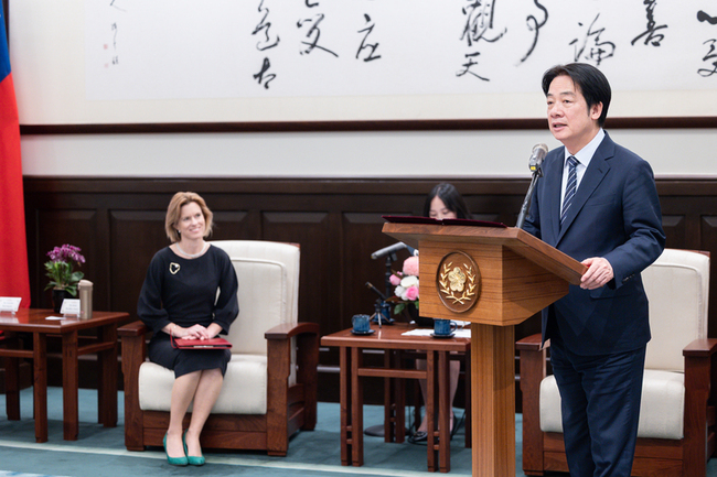 總統：台英雙邊貿易深具產業互補優勢 盼擴大交流 | 華視新聞