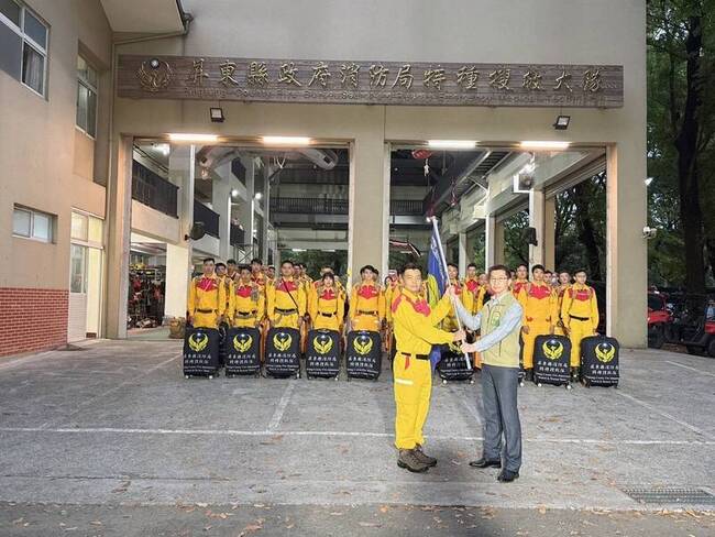 緬甸地震 屏東40人搜救隊清晨整裝出發 | 華視新聞