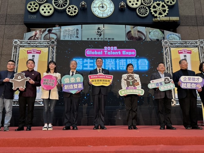 卓榮泰：逐步放寬僑生留台就業限制  助台灣持續領先 | 華視新聞