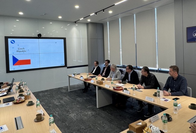 捷克官方團訪半導體供應鏈 宏廣新技前進布拉格 | 華視新聞