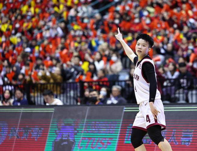 UBA李宜樺18分領軍擊退台師大 佛光與文化爭冠 | 華視新聞