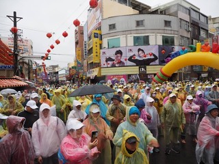 大甲媽Bobi Run開跑 逾2千人參加還有推嬰兒車挑戰