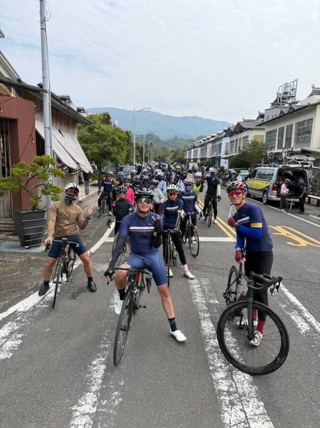 高市大華國小36生 單車日騎146公里留畢業回憶 | 華視新聞