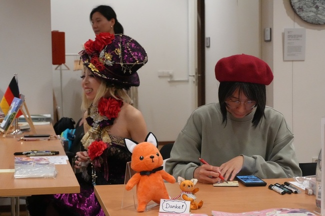 台漫遠征德國 漫畫家COS書中角色現身動漫展 | 華視新聞