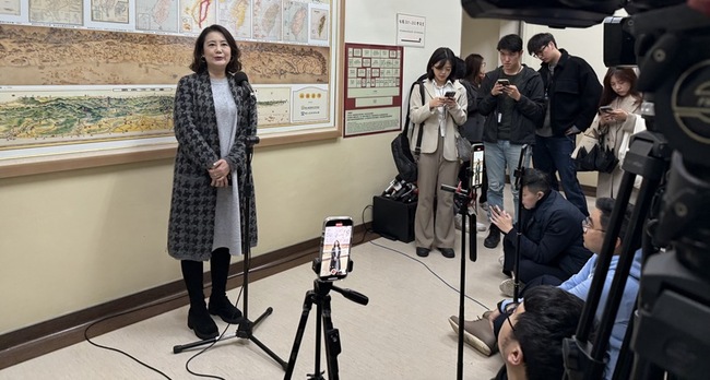 陸配涉武統言論限期離境  吳思瑤：勿挑戰公權力 | 華視新聞