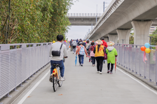 台中最長自行車道 綠空廊道全長21.7公里完工 | 華視新聞
