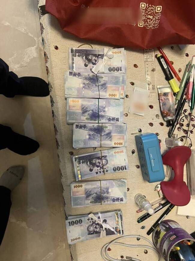 越南籍女子地下匯兌被騙63萬元  中市警速追回 | 華視新聞