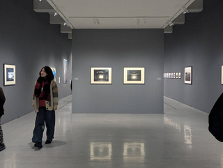 北美館「時代劇場」展  攝影詮釋當代影像