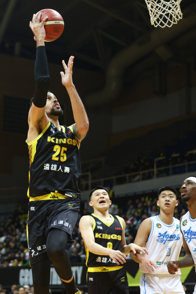 TPBL奧帝轟32分  國王輕取海神收5連勝 | 華視新聞