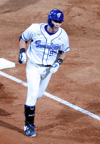 12強增自信  戴培峰開轟猛打賞助悍將擊敗兄弟