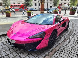 英國遭川普課10%關稅 車輛出口仍遭徵25%業者叫苦