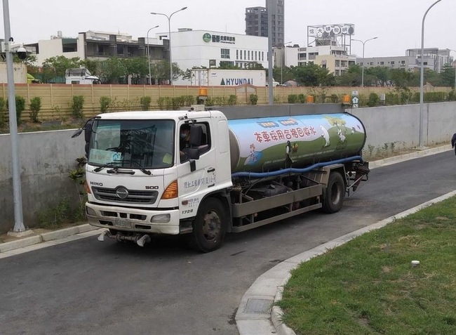 清明掃墓祭祖防火災 黃偉哲：市府提供免費回收水 | 華視新聞