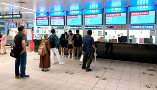 清明連假國5大客車通行路肩 北上尖峰可省30分