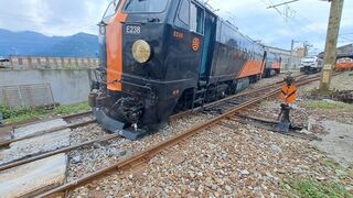 台鐵鳴日號抵花蓮站入庫保養脫軌無乘客 不影響營運