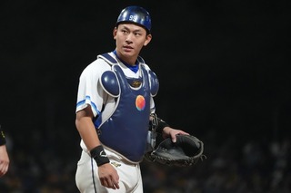 張育成落枕未先發  戴培峰生涯首度先發打4棒