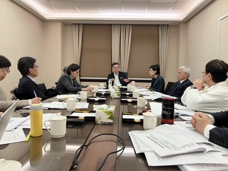 穩健國內股匯市場  卓榮泰聽取金融措施報告