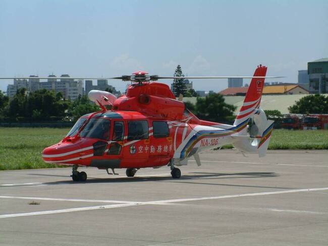 空勤建松機駐地棚廠 黑鷹、海豚直升機擬進駐 | 華視新聞