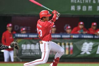 劉俊緯單場敲3支二壘打 本季熟悉環境更自信