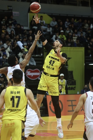 TPBL國王宰戰神奪7連勝 林書豪歸功教練團