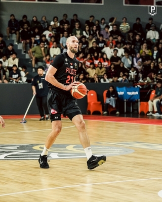 BCL東亞區資格賽  伯朗拿24分率領航猿2連勝