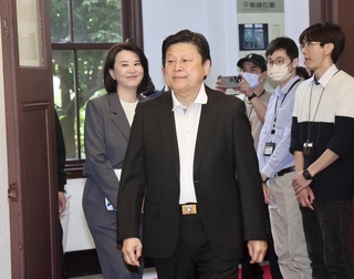 朝野共商關稅衝擊 傅崐萁：願以最大誠意協助政院