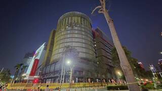 台中新光三越進入修復階段 安全圍籬獲市府備查