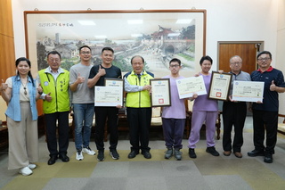 澎湖選手特奧會獲獎牌 陳光復頒發獎金嘉勉