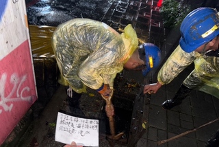 大雨襲桃園 當局接獲15處積淹水通報中壢較嚴重
